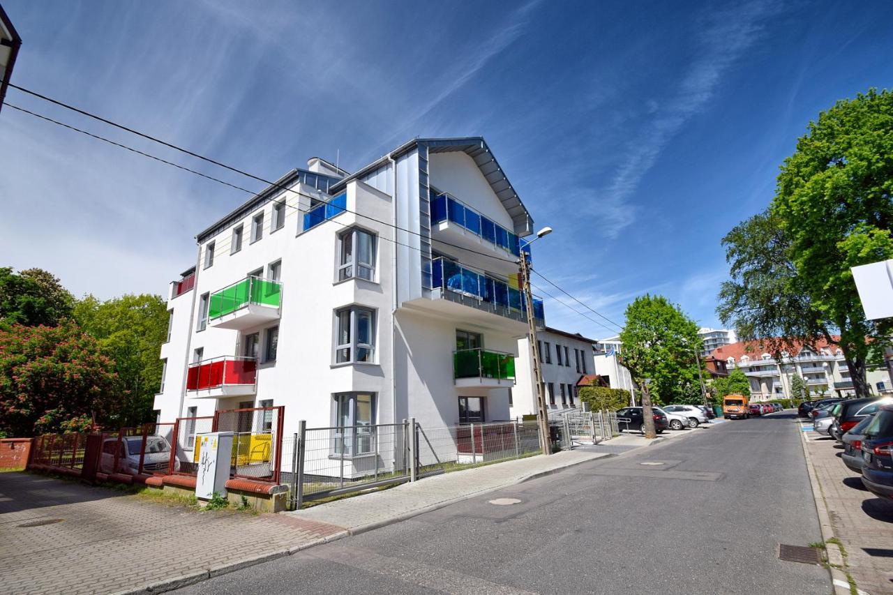Sea-View Apartamenty Kolorowe Balkony Miedzyzdroje Exteriör bild