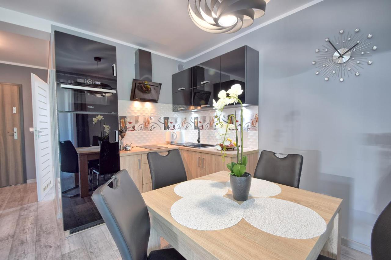Sea-View Apartamenty Kolorowe Balkony Miedzyzdroje Exteriör bild
